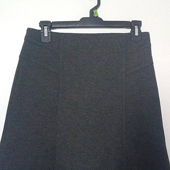 NY & Co skirt - Picture 4 of 14